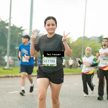 Runner Photo 7700234