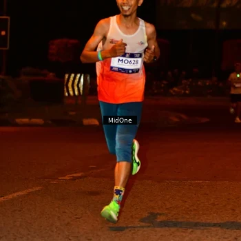 Runner Photo 7700243