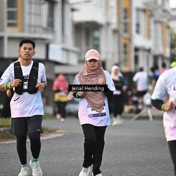 Runner Photo 7700248