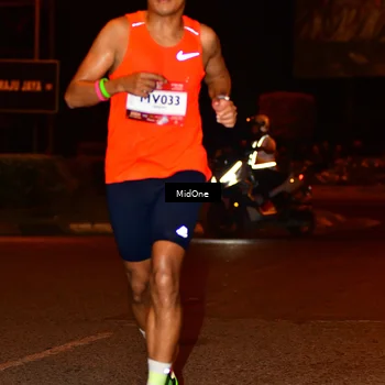 Runner Photo 7700251