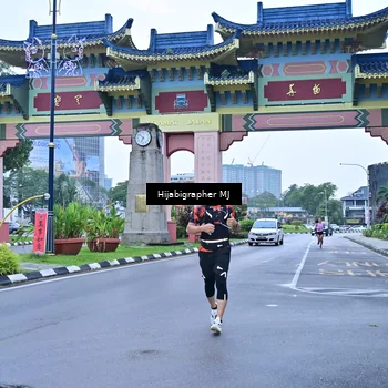 Runner Photo 7700253