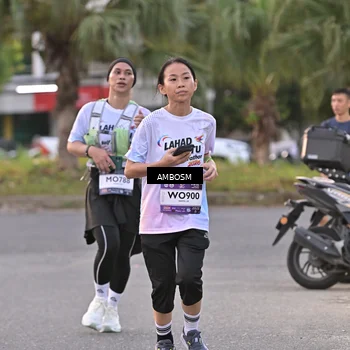 Runner Photo 7700257