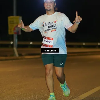 Runner Photo 7700262