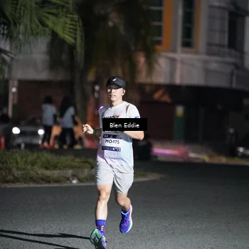 Runner Photo 7700267