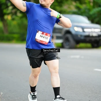 Runner Photo 7700280