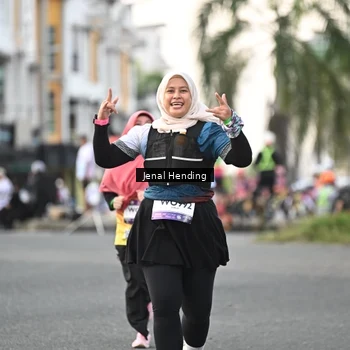 Runner Photo 7700281