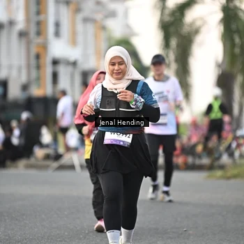 Runner Photo 7700282