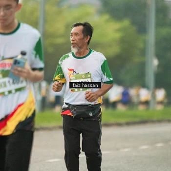 Runner Photo 7700289