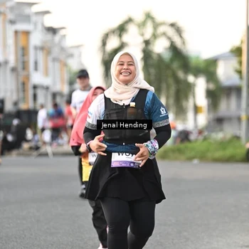 Runner Photo 7700290