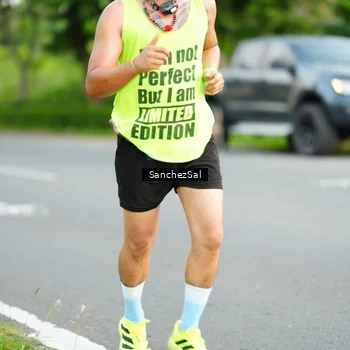 Runner Photo 7700291