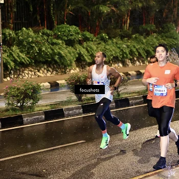 Runner Photo 7700298