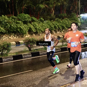 Runner Photo 7700299