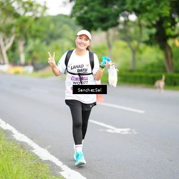 Runner Photo 7700300