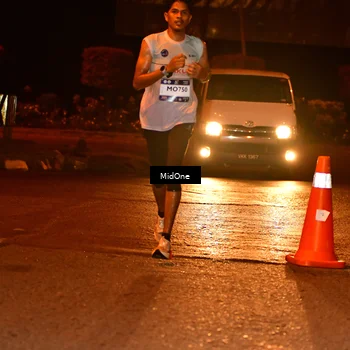 Runner Photo 7700302