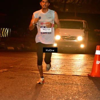 Runner Photo 7700314