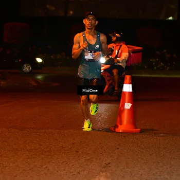Runner Photo 7700339