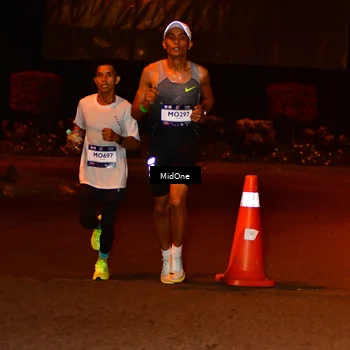 Runner Photo 7700360