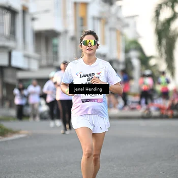 Runner Photo 7700369