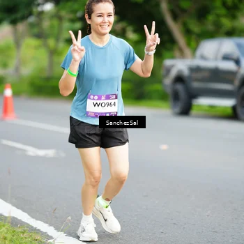 Runner Photo 7700372