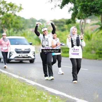 Runner Photo 7700384
