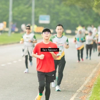 Runner Photo 7700405