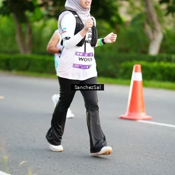 Runner Photo 7700409