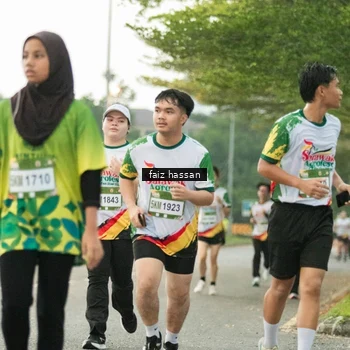 Runner Photo 7700415
