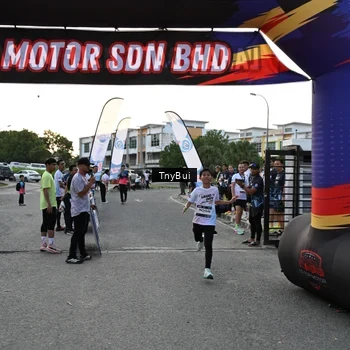 Runner Photo 7700417