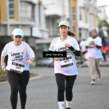 Runner Photo 7700419