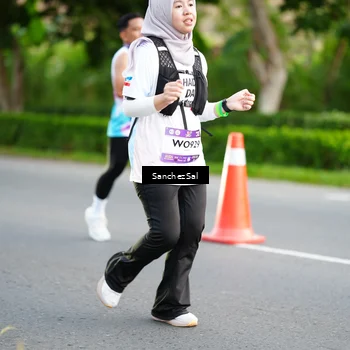 Runner Photo 7700422