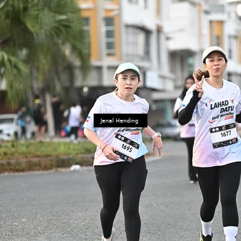 Runner Photo 7700423