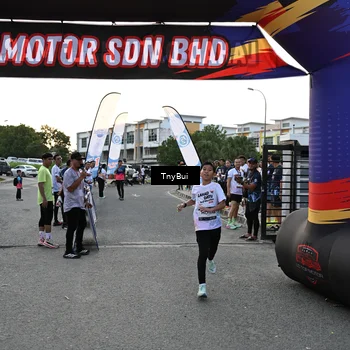 Runner Photo 7700429