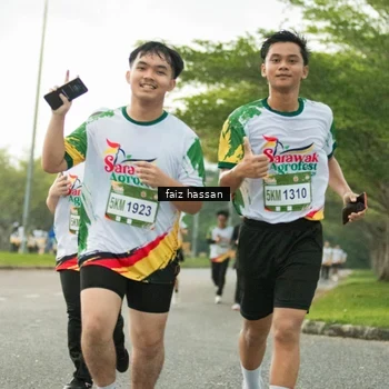 Runner Photo 7700435