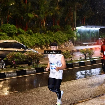 Runner Photo 7700449