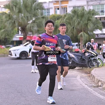 Runner Photo 7700454