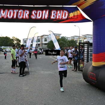 Runner Photo 7700457