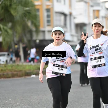 Runner Photo 7700477