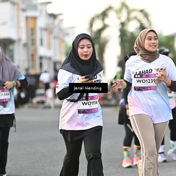 Runner Photo 7700478