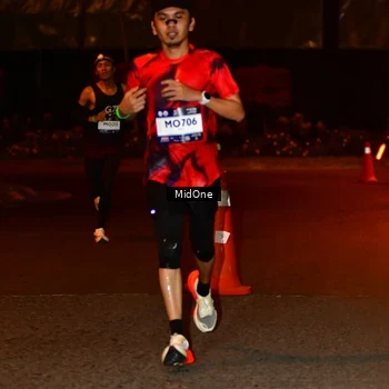 Runner Photo 7700480