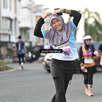 Runner Photo 7700496