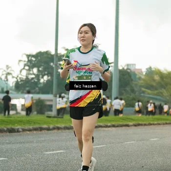 Runner Photo 7700501