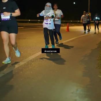 Runner Photo 7700503