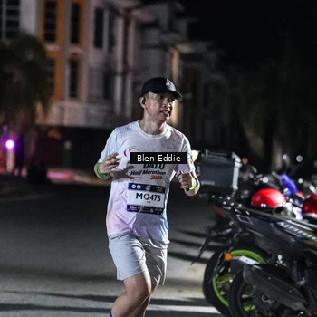Runner Photo 7700506