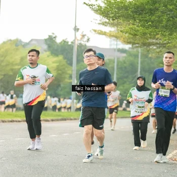 Runner Photo 7700509
