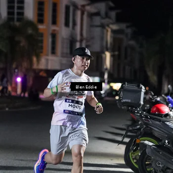 Runner Photo 7700510
