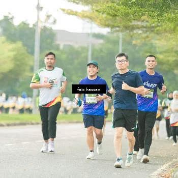 Runner Photo 7700512