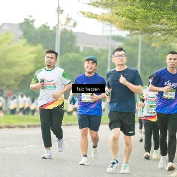 Runner Photo 7700528