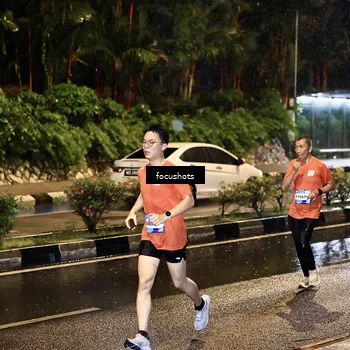 Runner Photo 7700529