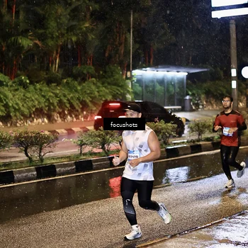 Runner Photo 7700535