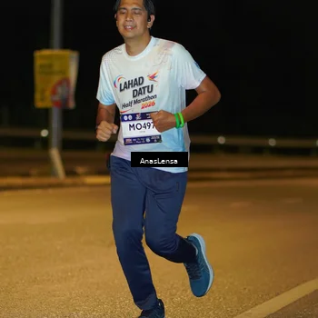 Runner Photo 7700536